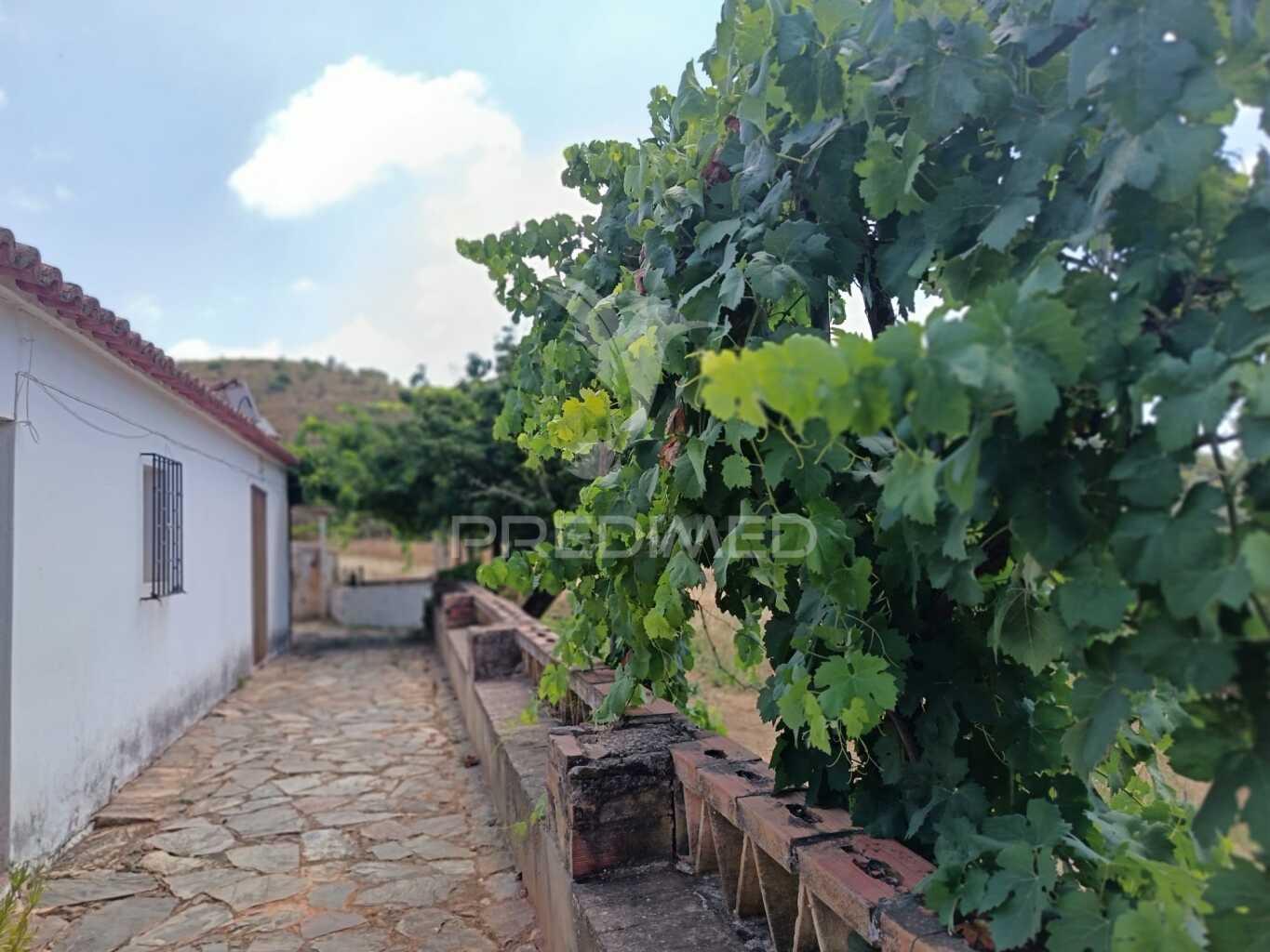 Monte alentejano com terreno e infraestruturas – são barnabé, almodôvar