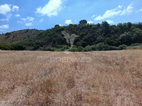 Monte alentejano com terreno e infraestruturas – são barnabé, almodôvar