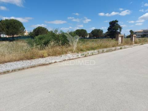 Lagos terreno p/construção de 1764m2, zona ultraprivilegiada