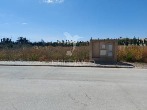 Lagos terreno p/construção de 1764m2, zona ultraprivilegiada