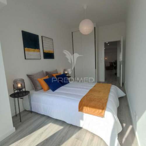 Apartamento t3 em benfica renovado