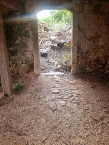 Moradia em ruínas casal novo condeixa-a-nova