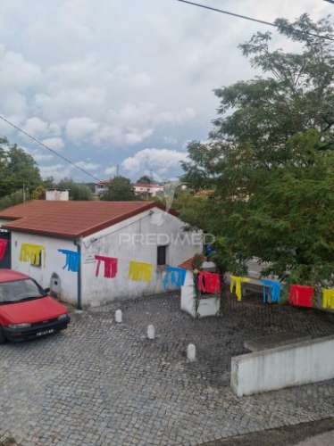 Moradia em ruínas casal novo condeixa-a-nova