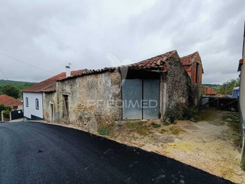 Moradia para restauro