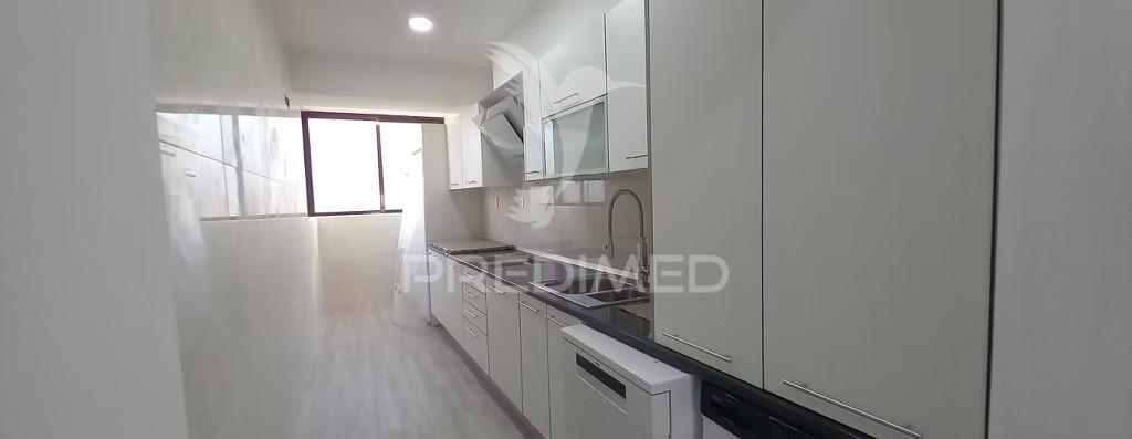 Apartamento perto da praia costa da caparica