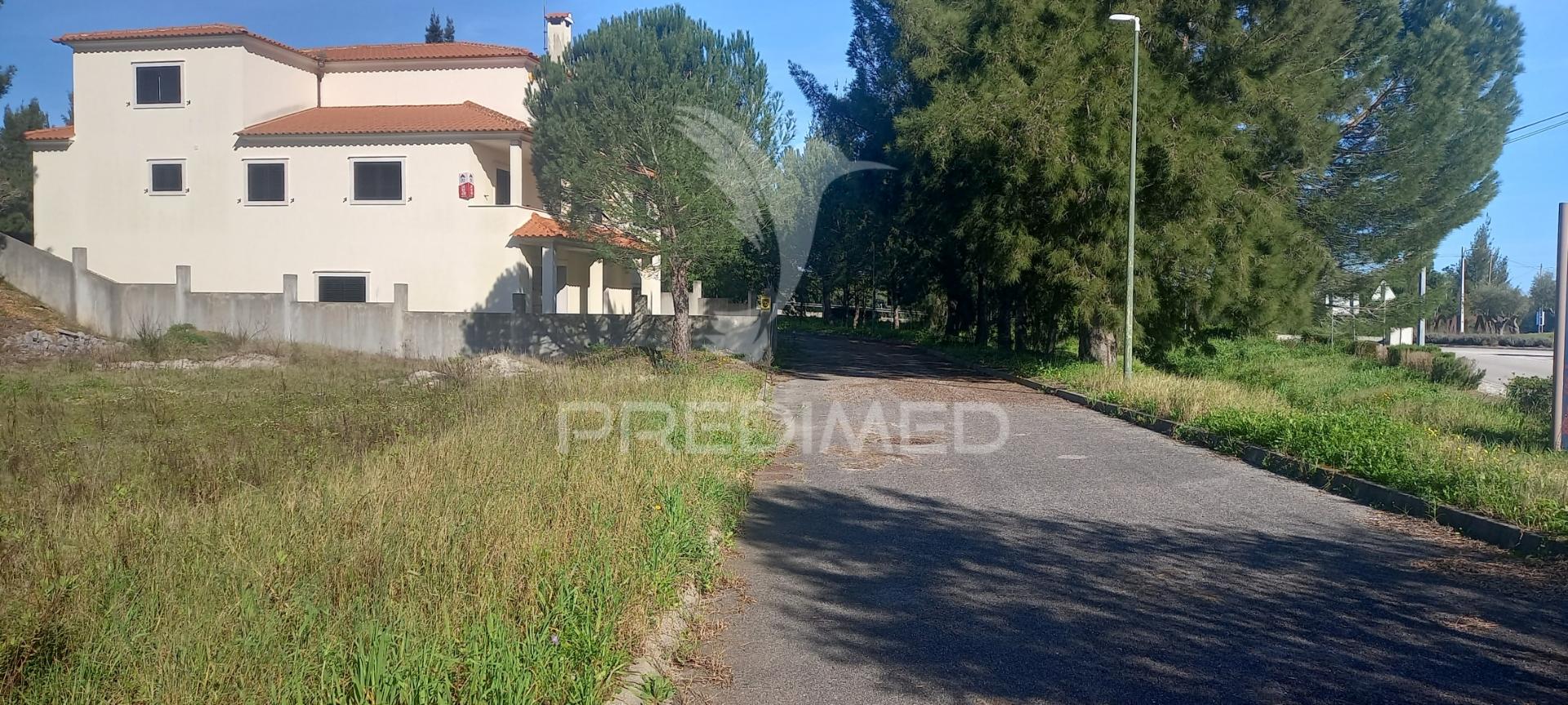 Lote de moradia