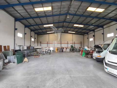 Pavilhão com excelentes condições, lagoa do furadouro