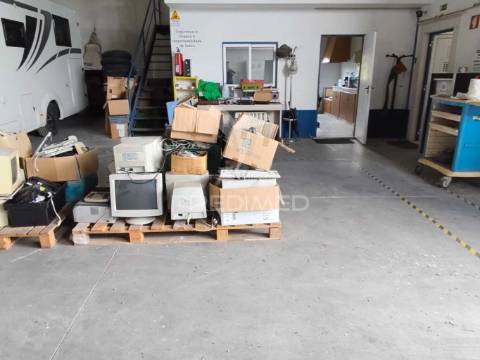 Pavilhão com excelentes condições, lagoa do furadouro