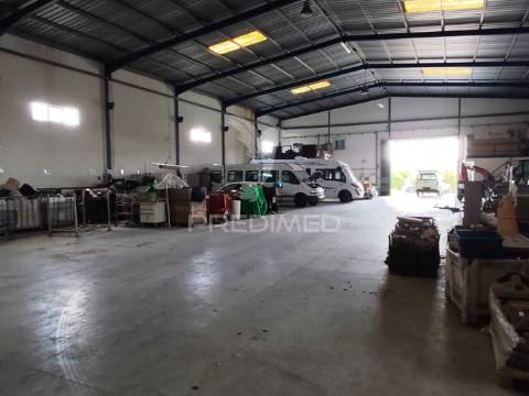 Pavilhão com excelentes condições, lagoa do furadouro