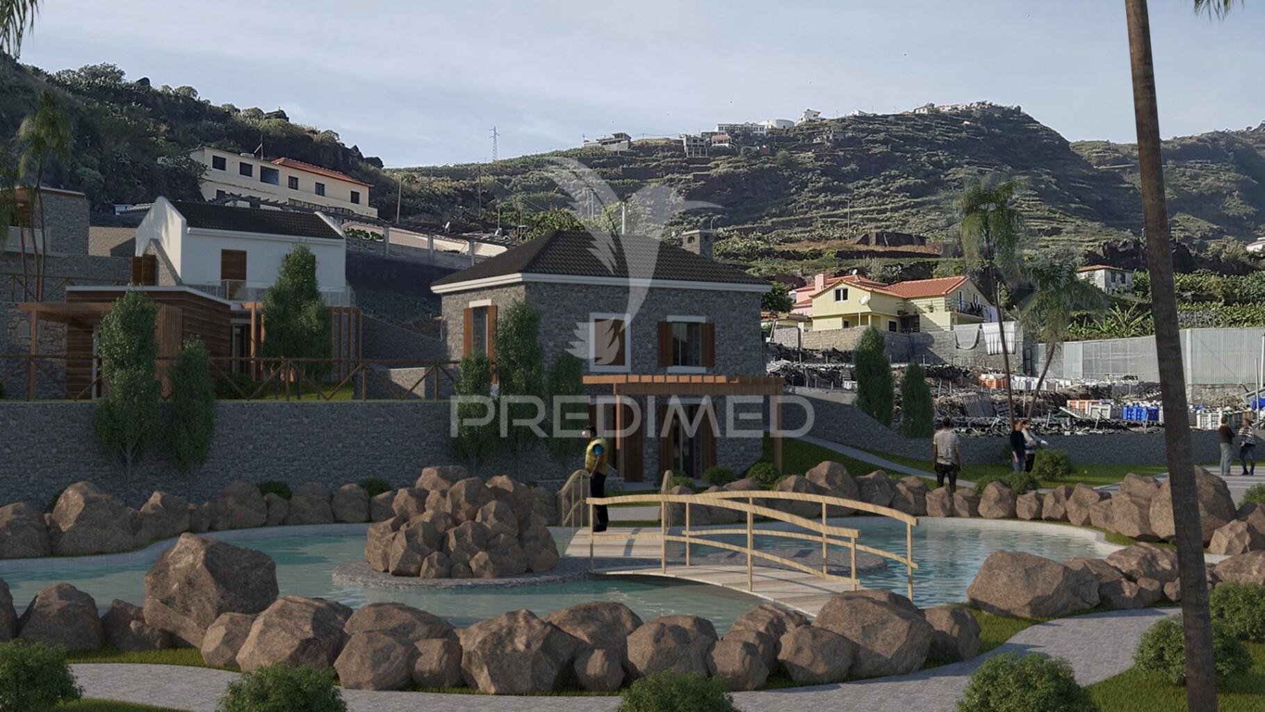 Terreno com projeto aprovado para construção de aldeamento turístico