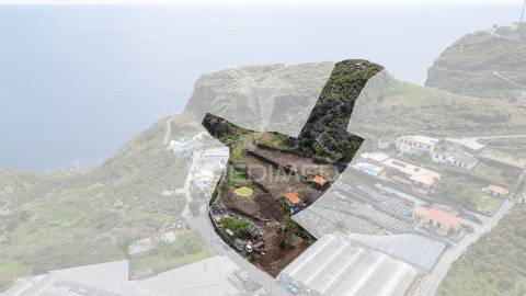 Terreno com projeto aprovado para construção de aldeamento turístico