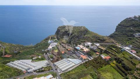 Terreno com projeto aprovado para construção de aldeamento turístico