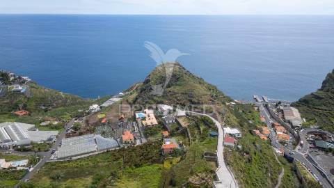 Terreno com projeto aprovado para construção de aldeamento turístico
