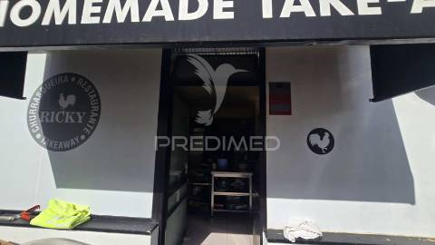 Trespasse de restaurante churrasqueira no centro de lagoa