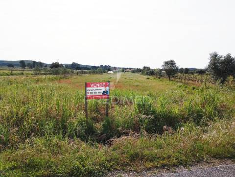 Terreno misto com 6080 m2 com 2 frentes