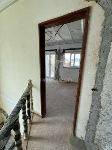 Moradia t3 +3 no centro da lixa