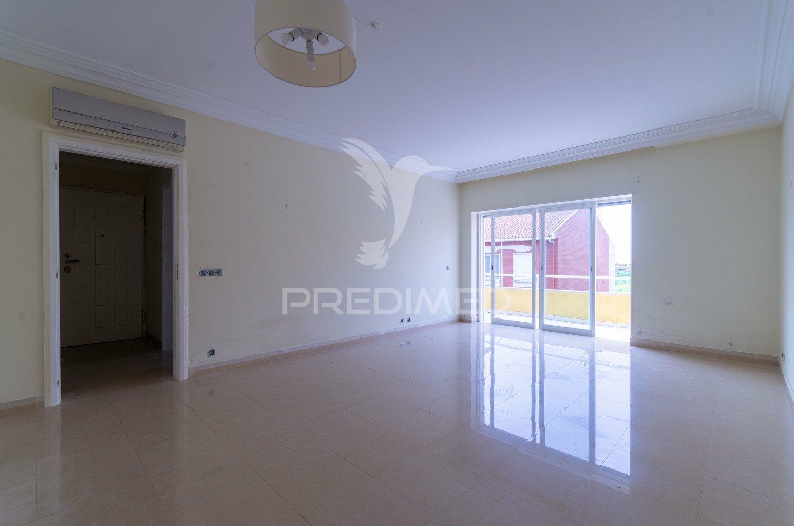 Arrendar excelente t3, c/varandas, s. domingos rana, cascais