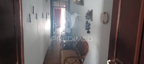 Moradia em campo maior