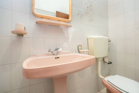 Grande moradia no centro do torrão