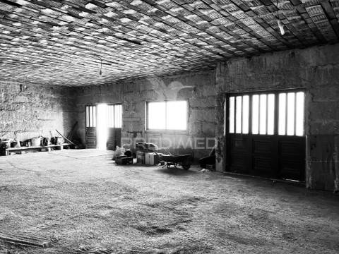 Moradia 440m2 | terreno 1200m2