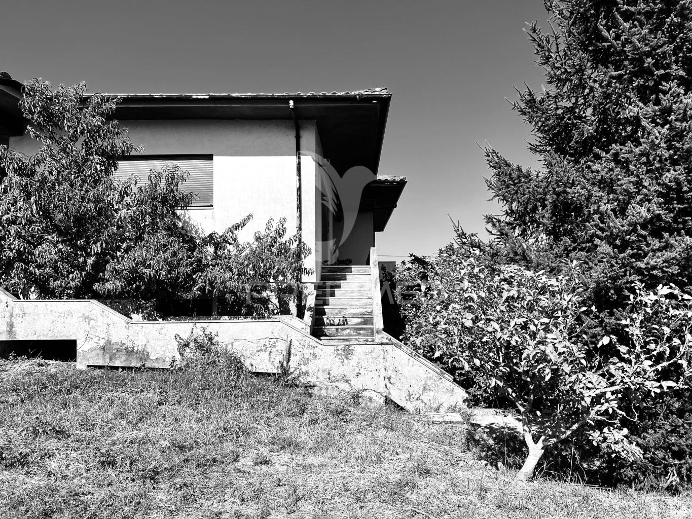 Moradia 440m2 | terreno 1200m2