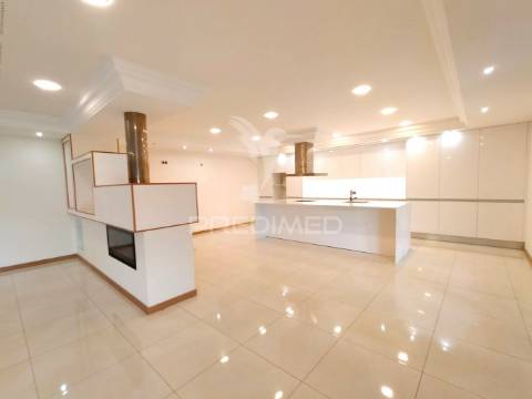 Moradia t7 | nova | leiria