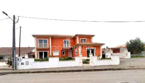 Moradia t7 | nova | leiria