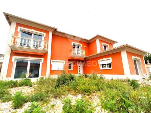 Moradia t7 | nova | leiria