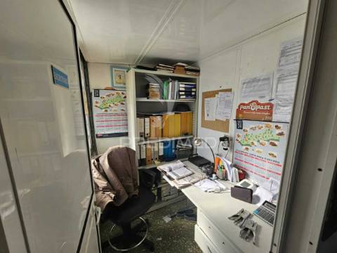 Trespasse de pastelaria- fabrico próprio