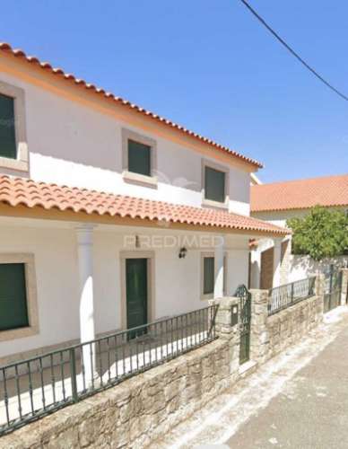 Oportunidade única! descubra esta incrível moradia t5,  no concelho de idanha-a-nova na vila da zebreira.