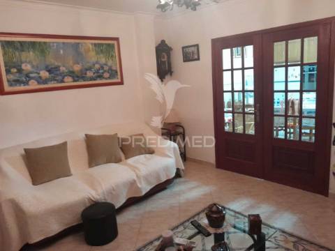 Oportunidade única! descubra esta incrível moradia t5,  no concelho de idanha-a-nova na vila da zebreira.