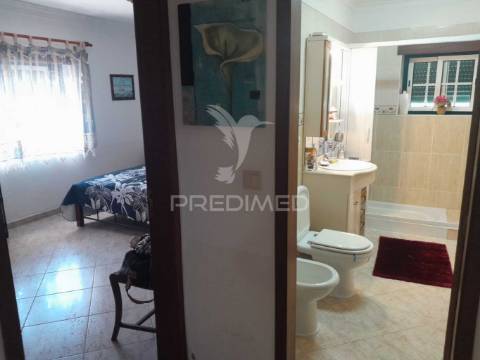 Oportunidade única! descubra esta incrível moradia t5,  no concelho de idanha-a-nova na vila da zebreira.