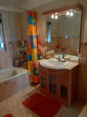 Oportunidade única! descubra esta incrível moradia t5,  no concelho de idanha-a-nova na vila da zebreira.