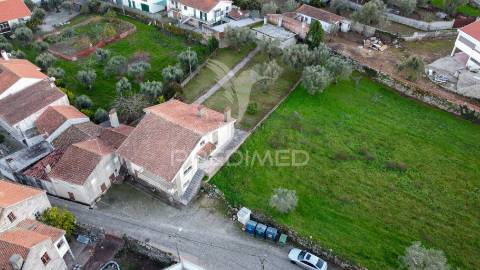 Moradia t3 com terreno de 660 m² na ratoeira – celorico da beira