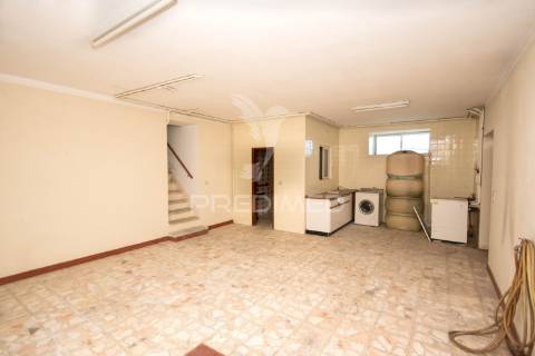 Moradia t3 com terreno de 660 m² na ratoeira – celorico da beira