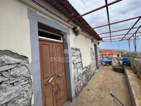 Casa terrea na ponta do sol na ilha da madeira