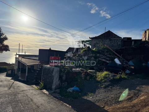 Casa terrea na ponta do sol na ilha da madeira