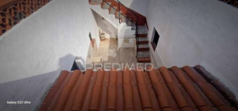 Moradia t 2 - pronta a habitar