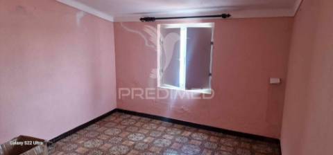 Moradia t 2 - pronta a habitar