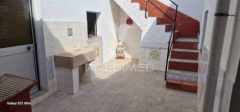 Moradia t 2 - pronta a habitar