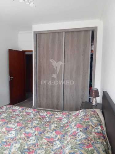 Moradia geminada t6 mais uma loja em pinhal de frades