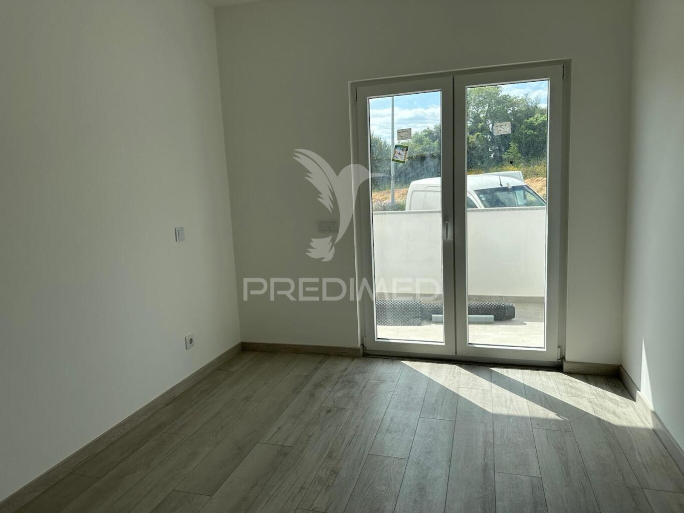 Apartamento duplex novo