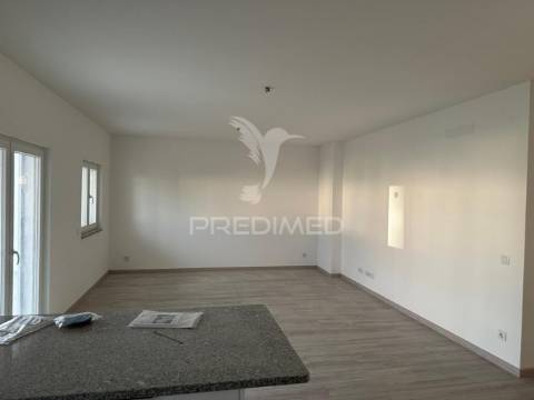 Apartamento duplex novo