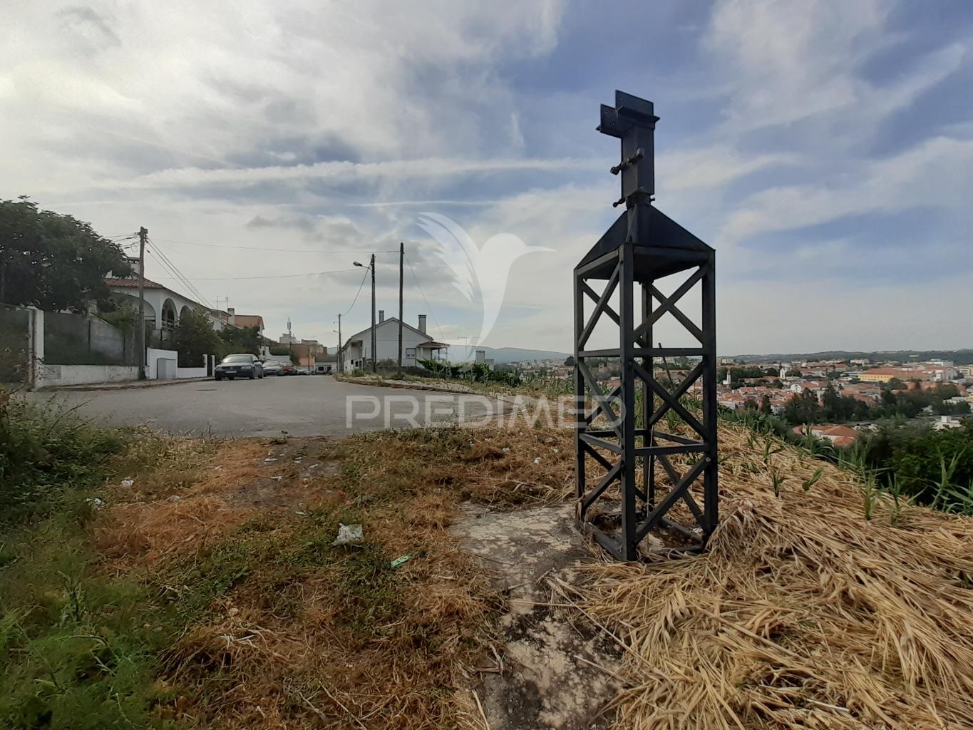 Lote de moradia