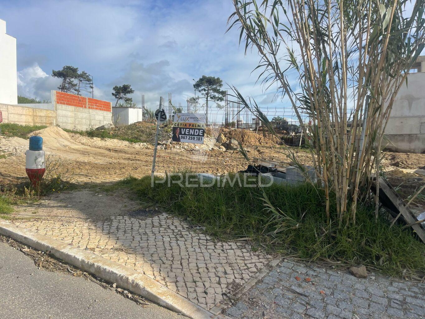Terreno urbano 532,50m2 - sines