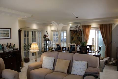 Fantástica moradia  três suítes ,vista cristo rei e serra