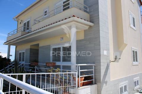 Fantástica moradia  três suítes ,vista cristo rei e serra