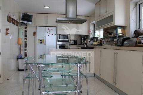 Fantástica moradia  três suítes ,vista cristo rei e serra