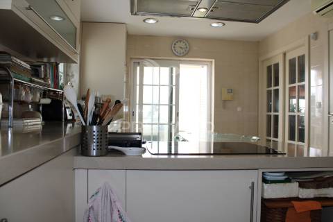 Fantástica moradia  três suítes ,vista cristo rei e serra