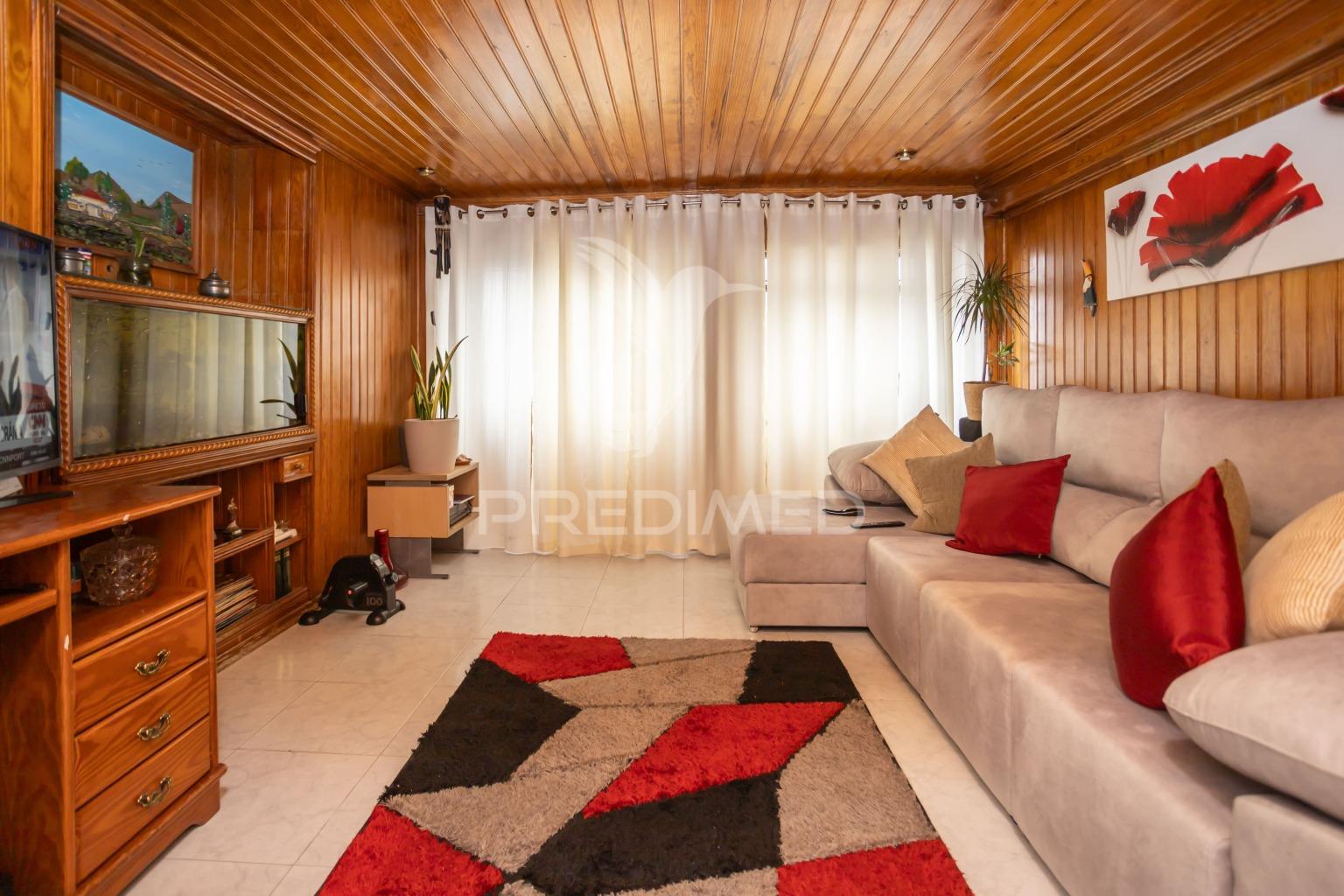 Apartamento t2 || almada
